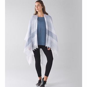 Lululemon Sun to Moon Scarf